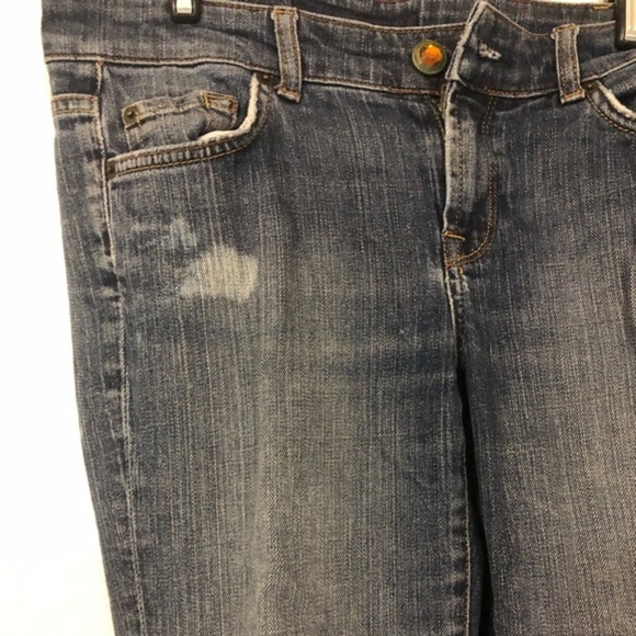 Zara distressed frayed hem studded logo back pocket jeans. Size 4 - Picture 8 of 11